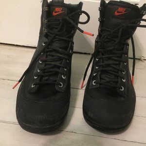Nike Tychee Athletic Boots